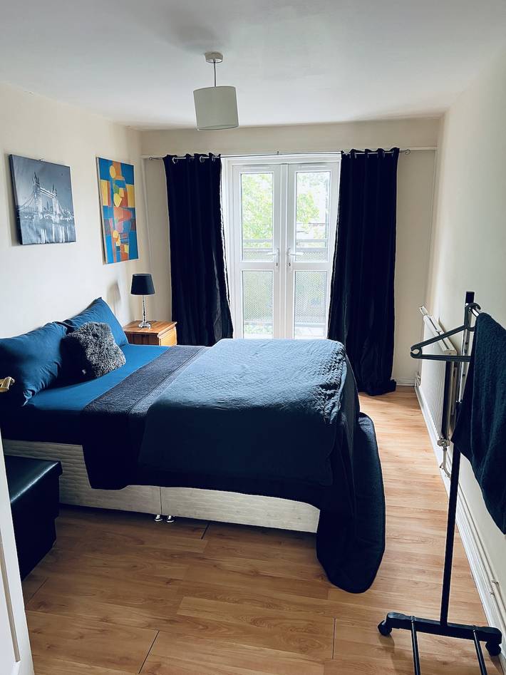 Apartment for 2 people, with balcony in East London