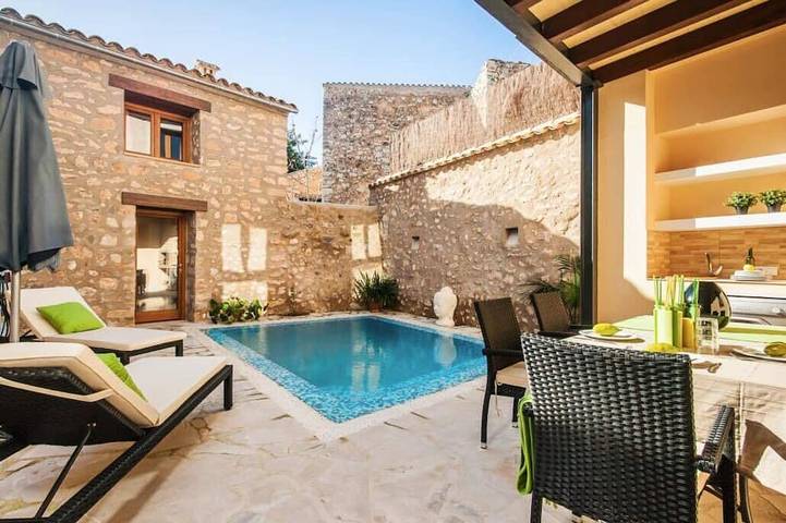 Holiday home for 8 people, with garden - 1