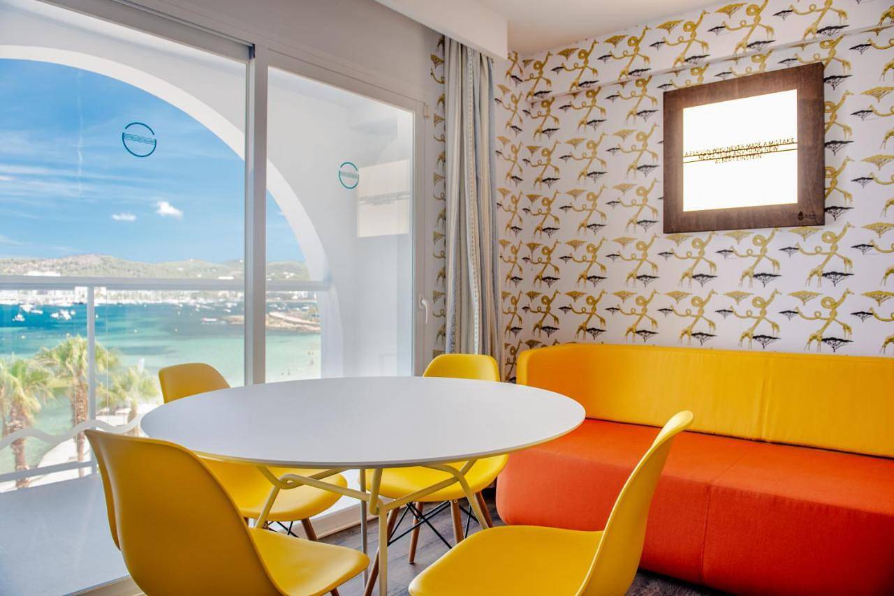 Apartamentos La Kiki in Playa Es Pouet, Sant Antoni de Portmany