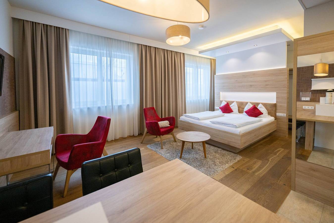 Appartement entier, Appartement Red Dream pour 2 personnes à Graz-Süd I, parking gratuit, enregistrement 24h/24 et 7j/7 in Graz, Steirerland