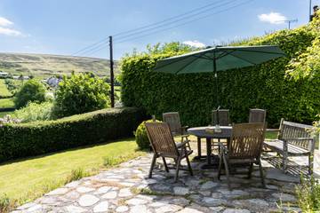 Villa for 8 Guests in Withypool & Hawkridge, England, Picture 2