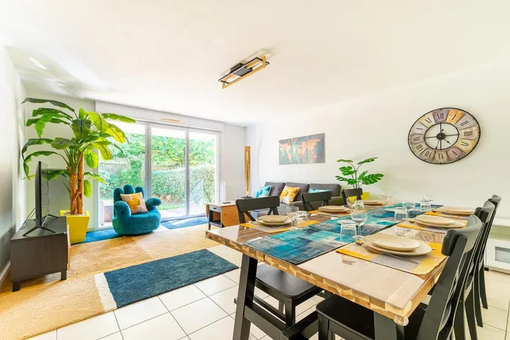 Apartamento de vacaciones para 4 personas, con piscina además de jardín y terraza - 1
