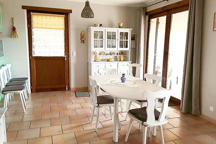 Location de vacances pour 8 personnes, avec piscine ainsi que vue et jardin, animaux acceptés à Montagnac-Montpezat - 4