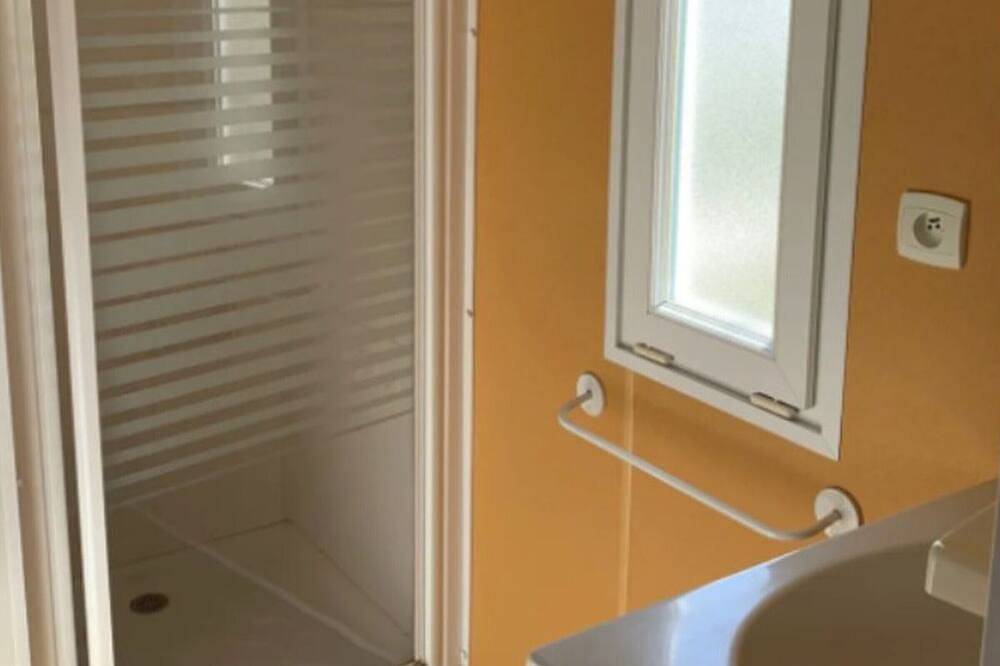 Casa Móvil con Terraza para 4 Personas in Arvert, Côte de Beauté