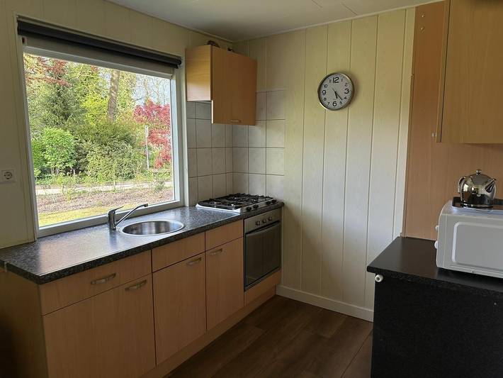 Freistehender Bungalow für 4 Personen mit großem Garten und überdachter Terrasse in Pesse in Pesse, Nationalpark Dwingelderveld