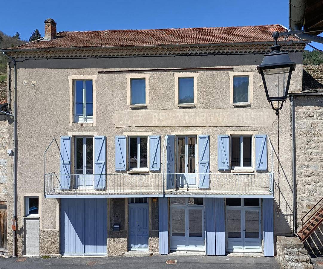Five-Bedroom House in Saint-Julien-Boutières, Parc naturel régional des Monts d'Ardèche
