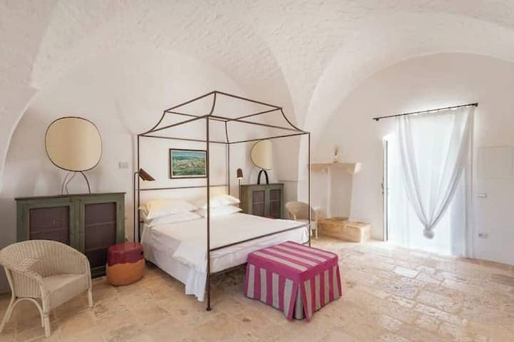 Alojamiento y desayuno para 2 personas, con piscina y jardín - 1