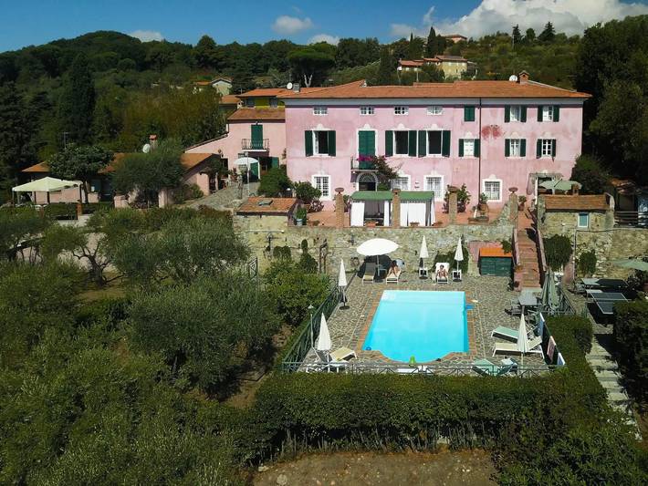 Location de vacances pour 14 personnes, avec piscine et balcon dans Corsanico Bargecchia - 4