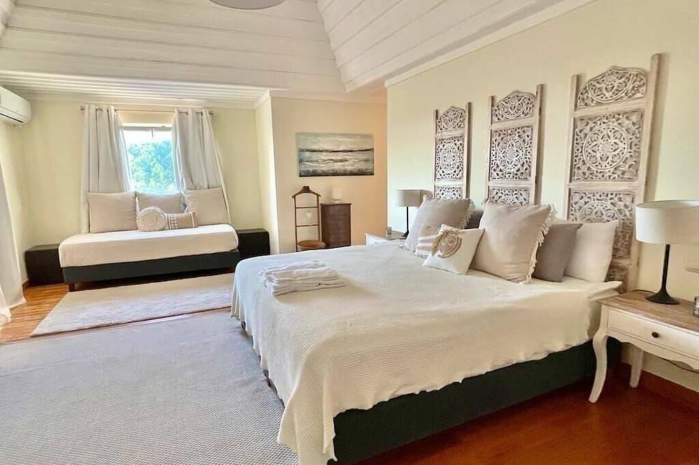 Vila Panoramica-grande Propriedade com 18hectares a 10mn das Praias-30mn Lisboa in Setubal, Parque Natural de Arrábida