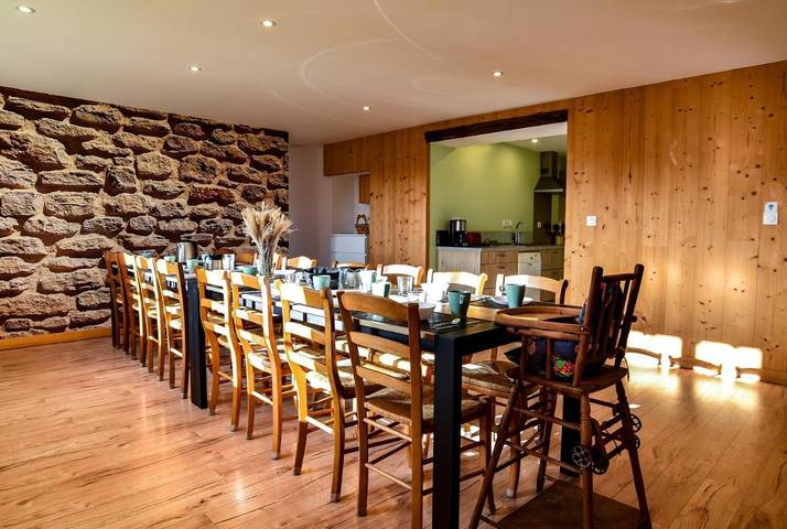 Glamping voor 14 personen, met tuin en uitzicht, met huisdier in Jura