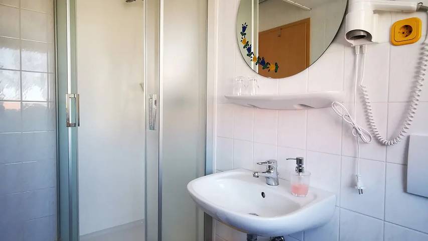 Ferienwohnung für 2 Personen, mit Pool und Garten sowie Sauna in Angermünde - 4