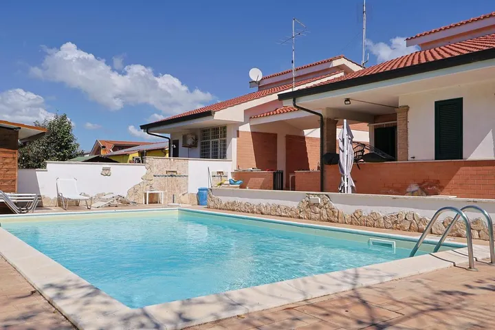 Ferienwohnung für 6 Personen, mit Ausblick und Garten sowie Pool - 1
