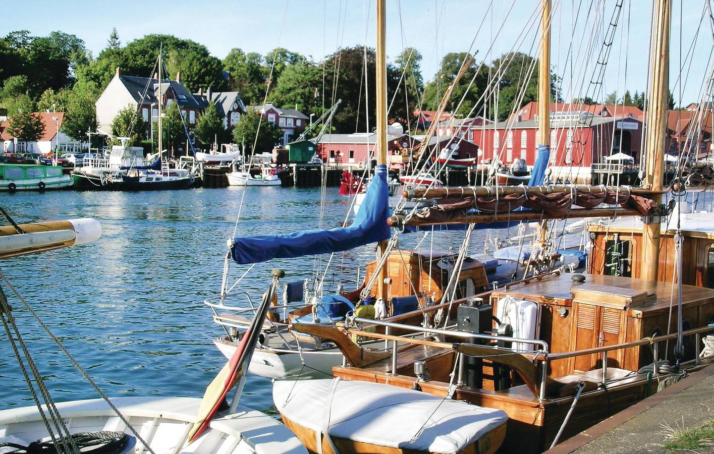 Appartement am Strand mit Parkplatz, TV und Internet in Schönhagen, Brodersby