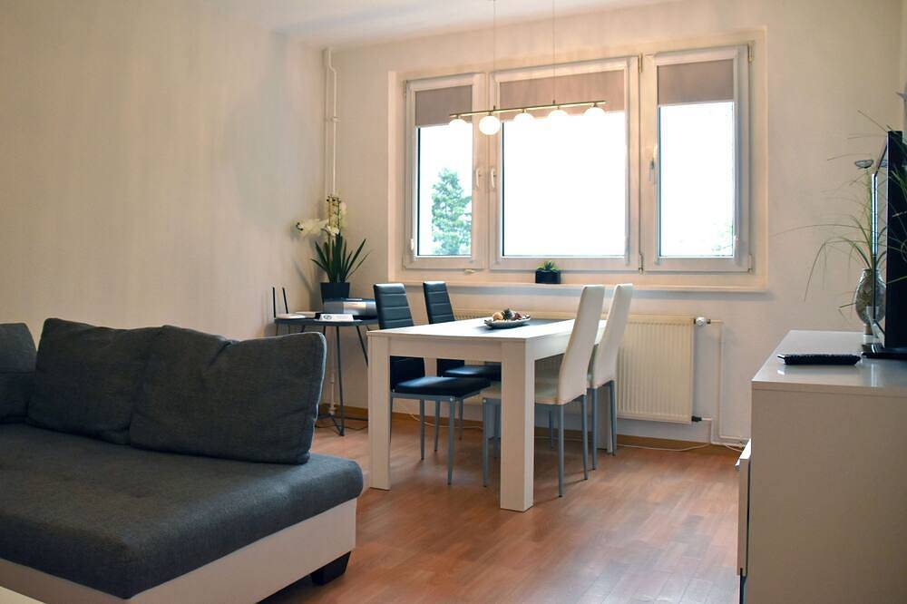 Ganze Wohnung, Gästewohnung Platanenstrasse 1/ Zi. 138 - Guwo Gästewohnung Platanenstraße 1 in Guben, Cottbus und Umgebung