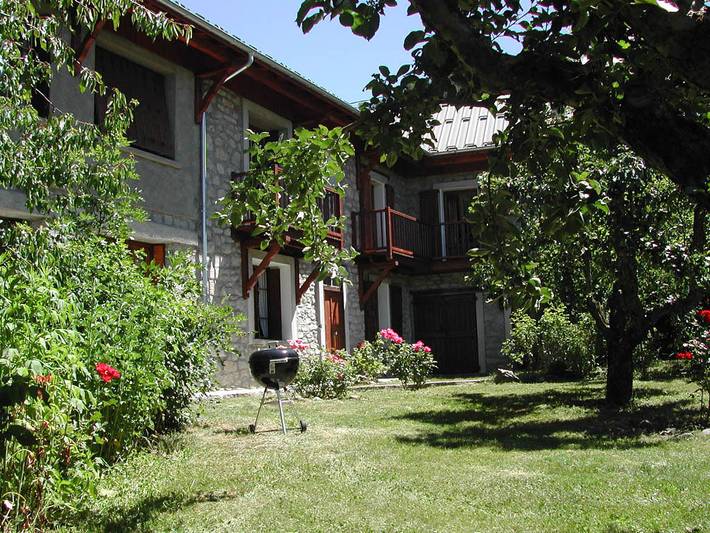 Gîte pour 5 personnes, avec Jardin et Vue à Colmars