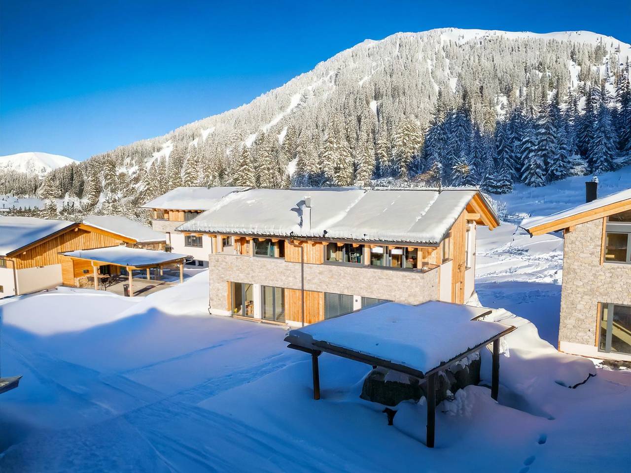 Wunderschöne Ski-in-Ski-out-Hütte mit Carport
 in St. Lambrecht, Westliche Obersteiermark