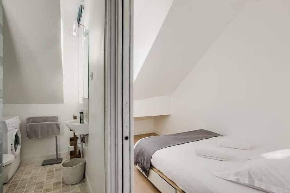 Entire apartment, Guestready - maya blue near cathédrale Notre-Dame in Paris, Ile de France