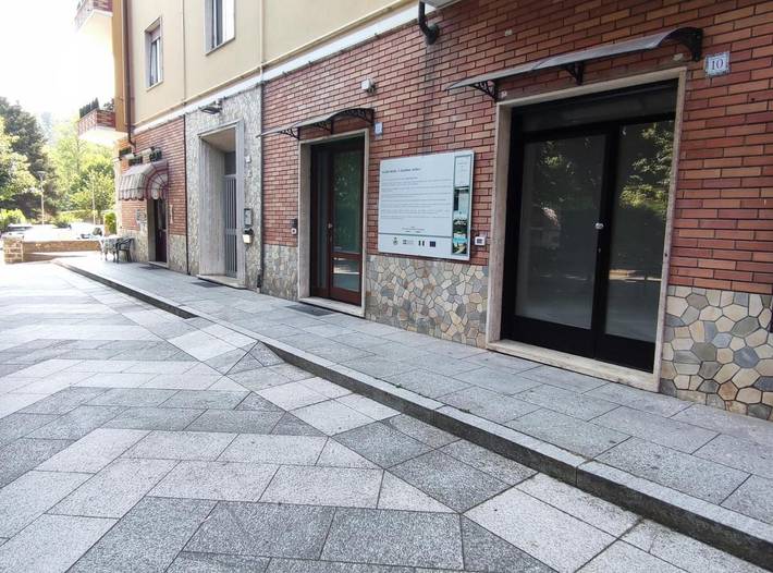 Gîte pour 3 personnes, avec terrasse ainsi que bassin pour enfant et vue, animaux acceptés à Acqui Terme
