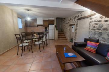 Gîte pour 6 Personnes dans Saint-Laurent-de-Cerdans, Région de Céret, Photo 3