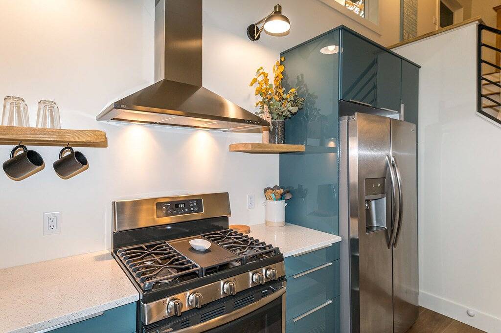 Charming New Berkshires Cottage 🌲 Kamin, Hof & W / D + 7 Minuten zu Otis Ridge in Otis (MA), Berkshire County