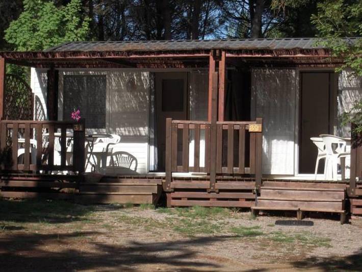 Camping pour 2 personnes, avec terrasse, animaux acceptés