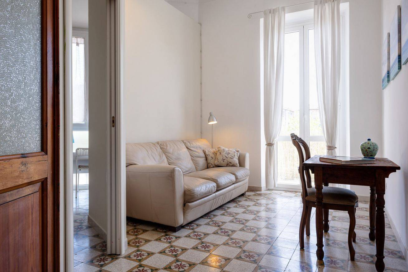 Entire apartment, Piazza Concordia Apartment with Balcony x5 in La Spezia (City), La Spezia