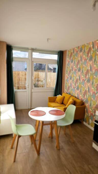 Appartement entier, Nid douillet en Suisse Normande in Notre-Dame-de-Bonne-Nouvelle, Région de Caen