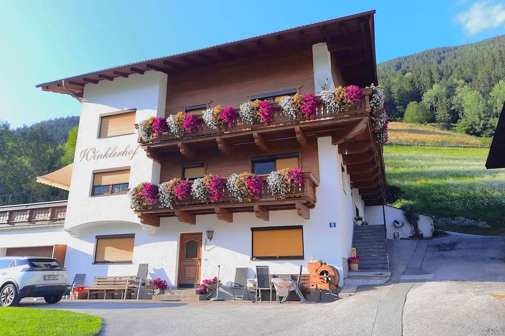 Apartamento entero, Winklerhof - Bergblick by Interhome in Oetz, Ötztal