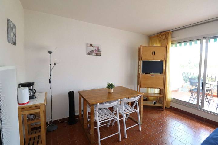 Gîte pour 4 personnes, avec piscine dans Port Camargue - 4