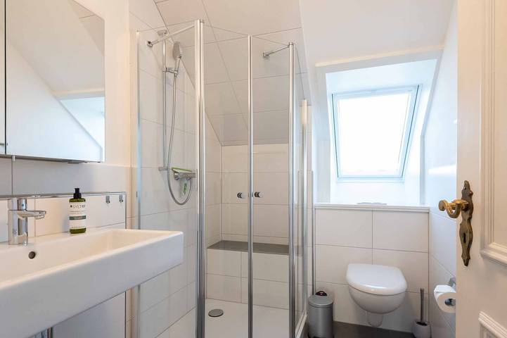 Ganze Wohnung, Gemütliche 4-Zimmer Ferienwohnung mit ca. 79 m², für bis zu 4 Personen. in Wenningstedt, Sylt