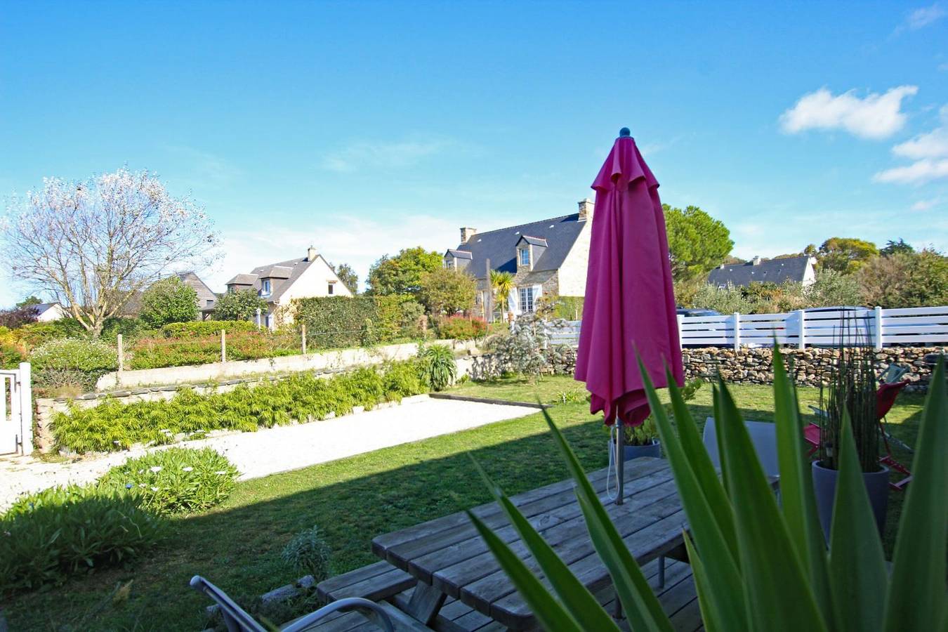 La Maison de Jeanne in Surtainville, Côte de la Déroute