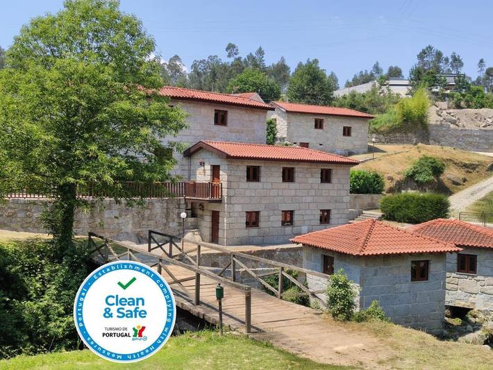 Aluguel de quarto para 3 pessoas, com Terraço e Jardim e ainda Piscina and Sauna em Fafe