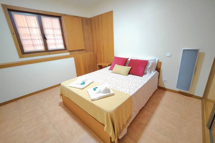 Location de vacances pour 12 personnes, avec sauna et jardin dans Vila Verde - 3