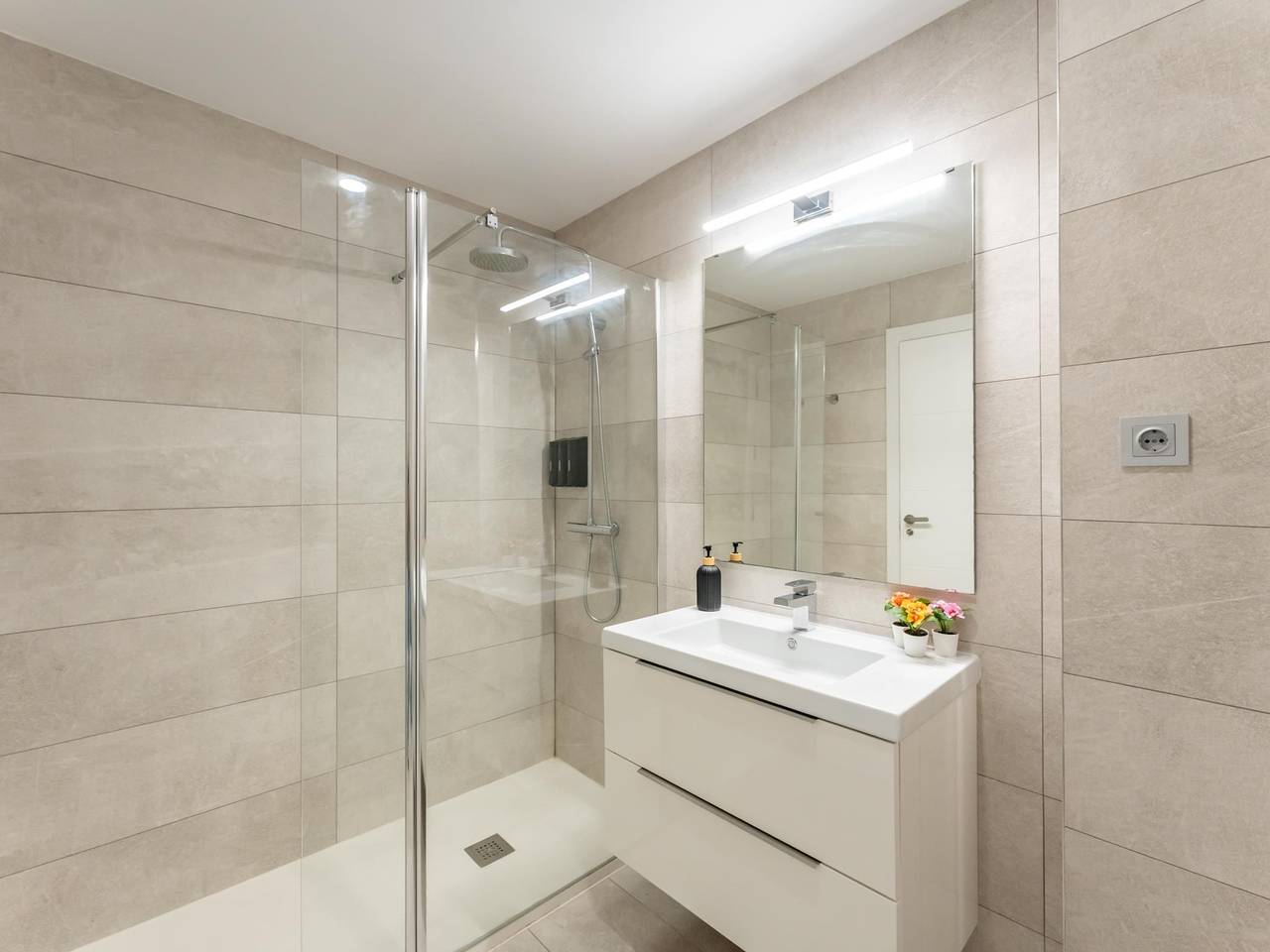 Geheel vakantieappartement, Vakantieappartement voor 4 personen met zwembad in Benalmadena Pueblo, Benalmádena