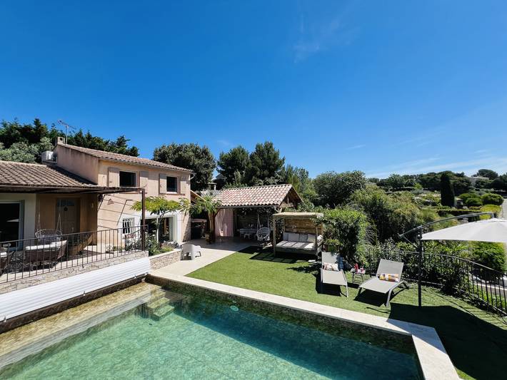 Location de vacances pour 8 personnes, avec jardin et terrasse à Eyragues - 4