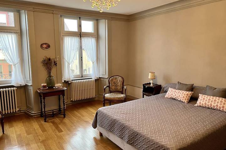 Gîte pour 8 personnes, avec jardin et balcon, animaux acceptés dans Mouthe - 3