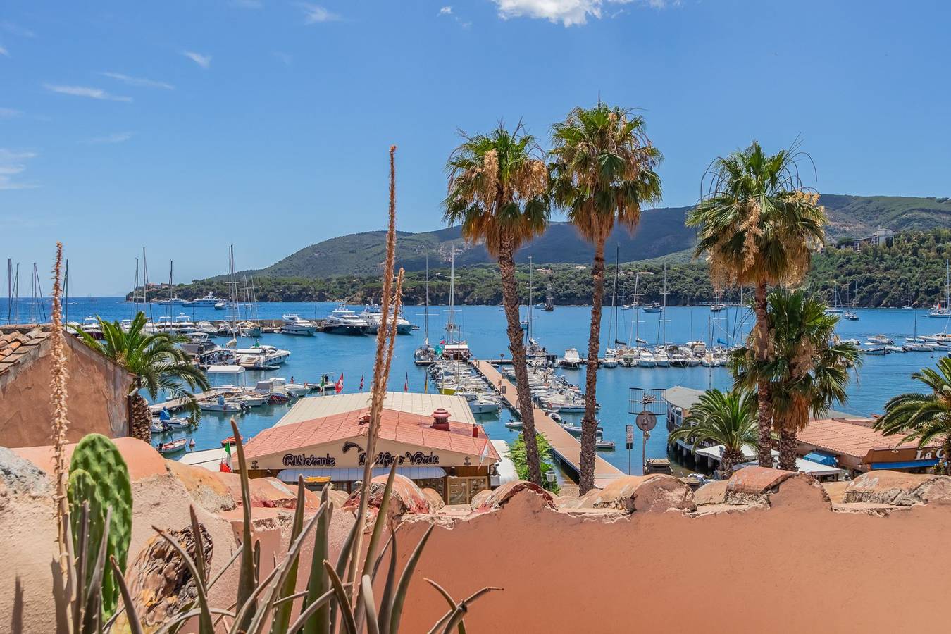 Il mare in terrazza in Porto Azzurro, Isola d'Elba