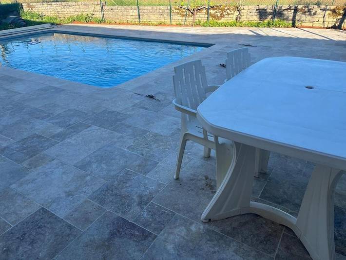 Location de vacances pour 8 personnes, avec jardin et piscine à Espère - 2