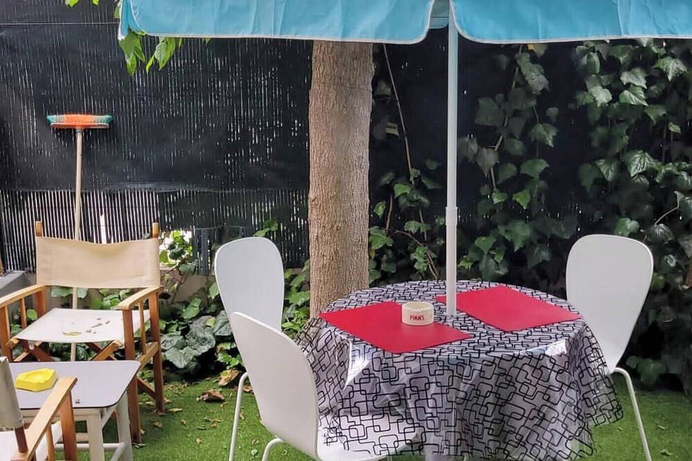 Entire apartment, Air-Conditioned Studio Between Sea And Mountains in Grabels, Montpellier region