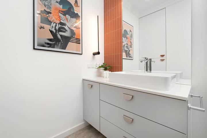 Cały apartament, Apartament wakacyjny dla 4 osób z ogród in Łódź, Województwo łódzkie