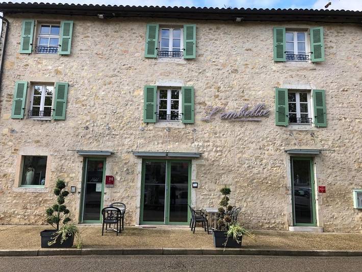 Hôtel pour 6 personnes, avec terrasse, animaux acceptés