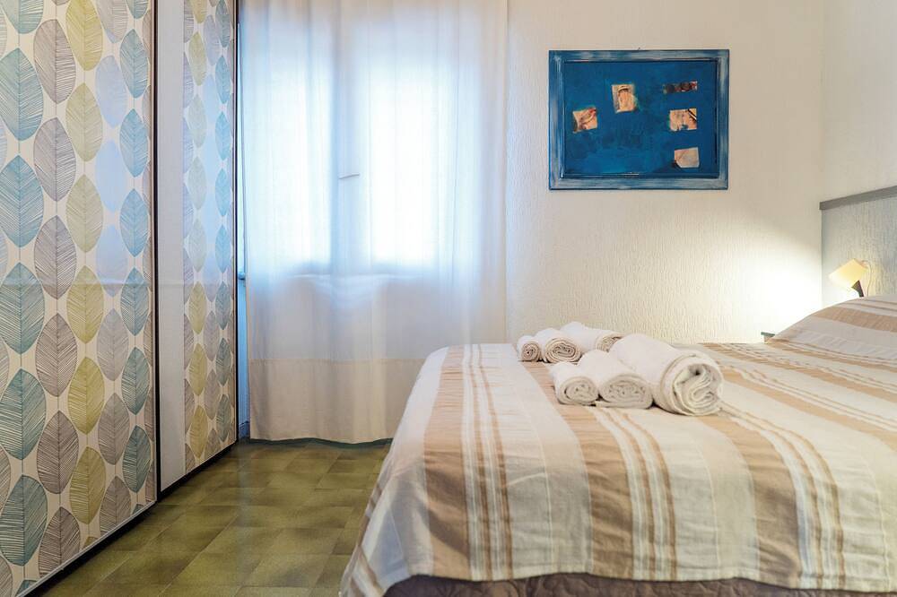 Sea Front! Villa with Exclusive Panoramic Terrace. in Santa Marinella, Rome Province