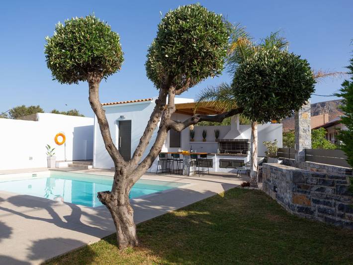 Location de vacances pour 5 personnes, avec piscine et jardin dans Gouves - 3