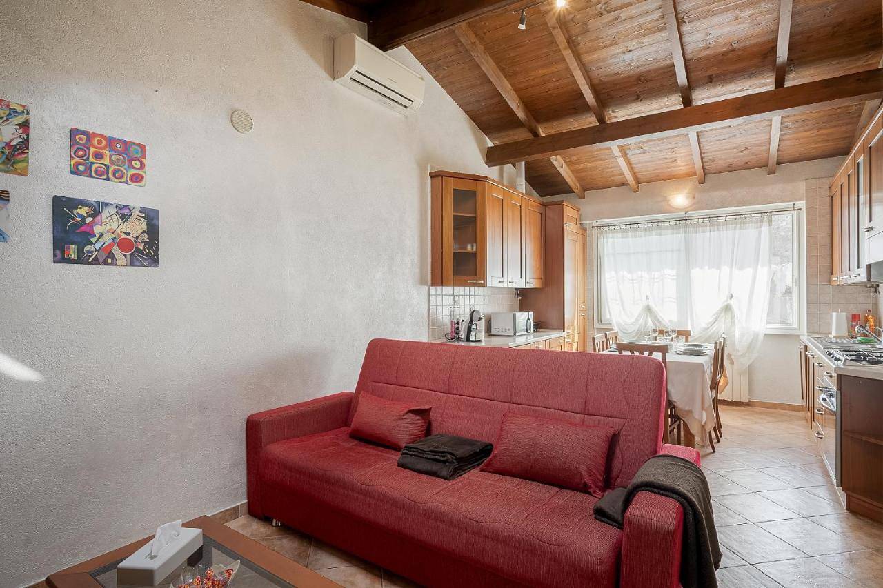 Appartement entier, 10 Min from Sea, Historic Rural Casa Del Molino in Camporosso, Alpes liguriennes