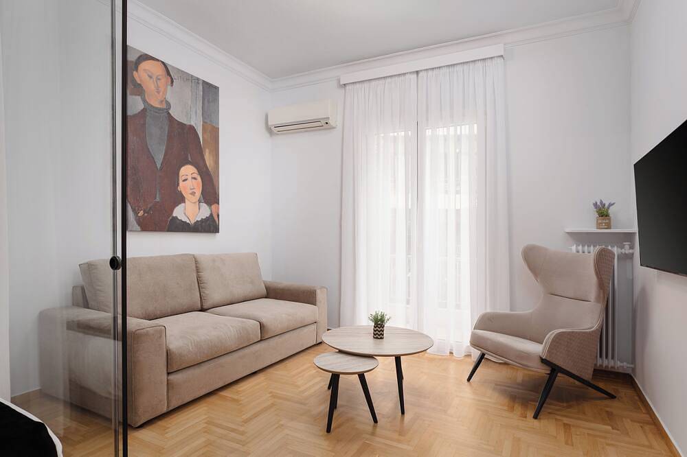 Ganze Wohnung, Acropolis Stilvolles Apartment Eins in Zentral-Athen, Athen
