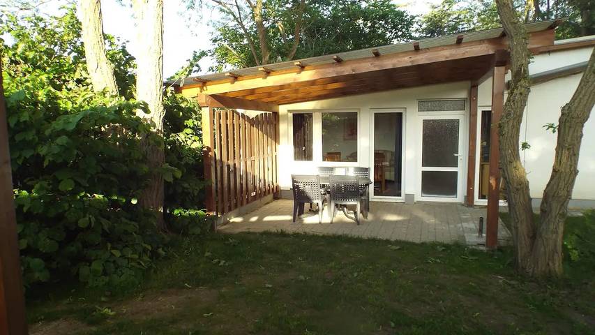 Bungalow für 4 Personen, mit Garten in Dabel - 2
