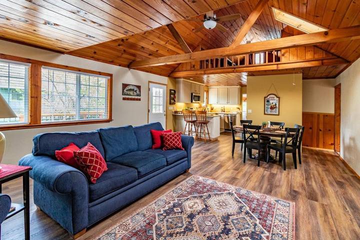 Ferienhaus für 8 Personen, mit Ausblick und Seeblick sowie Pool und Terrasse - 1