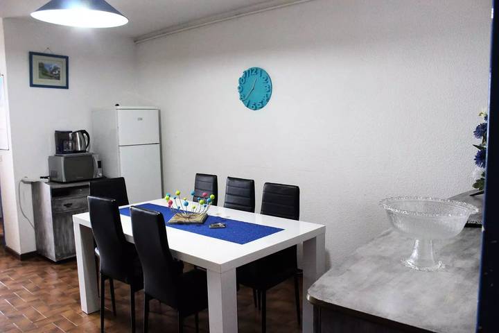 Gîte pour 6 personnes, avec terrasse dans Plage Maillol - 4