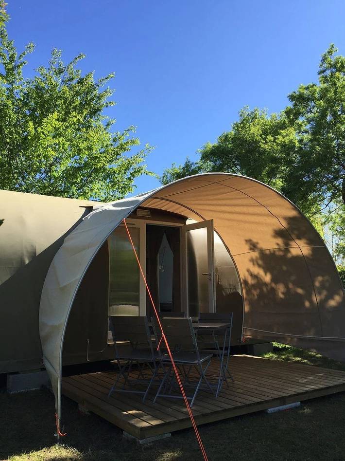 Tente pour 4 personnes, avec bassin pour enfant en Dordogne - 4