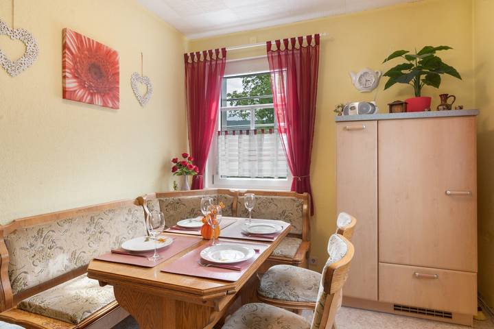 Appartement entier, Pension Kaufmann / Appartement "Wolke 7" jusqu'à 7 personnes à Oberwiesenthal in Oberwiesenthal, Monts Métallifères